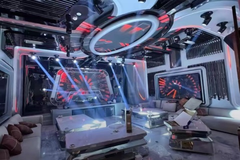 保定高端夜场急招-生意稳定好上班二班多包住宿报销路费